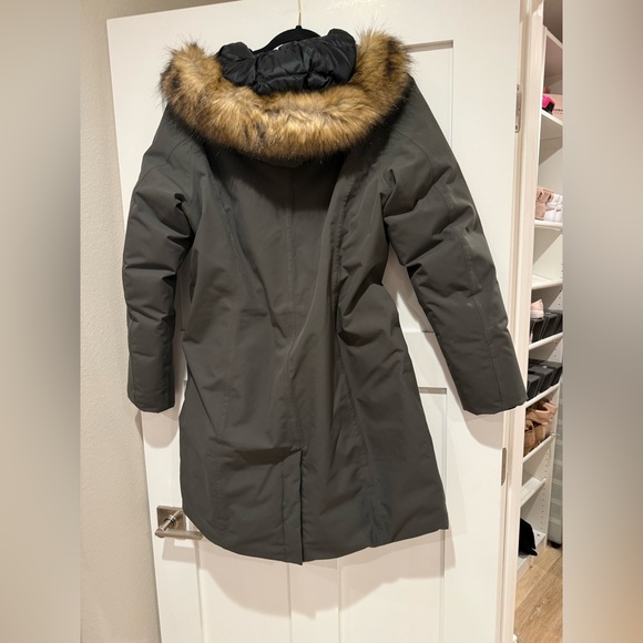 Eddie Bauer Women’s Olympia Waterproof Down Stadium Coat - Picture 6 of 8